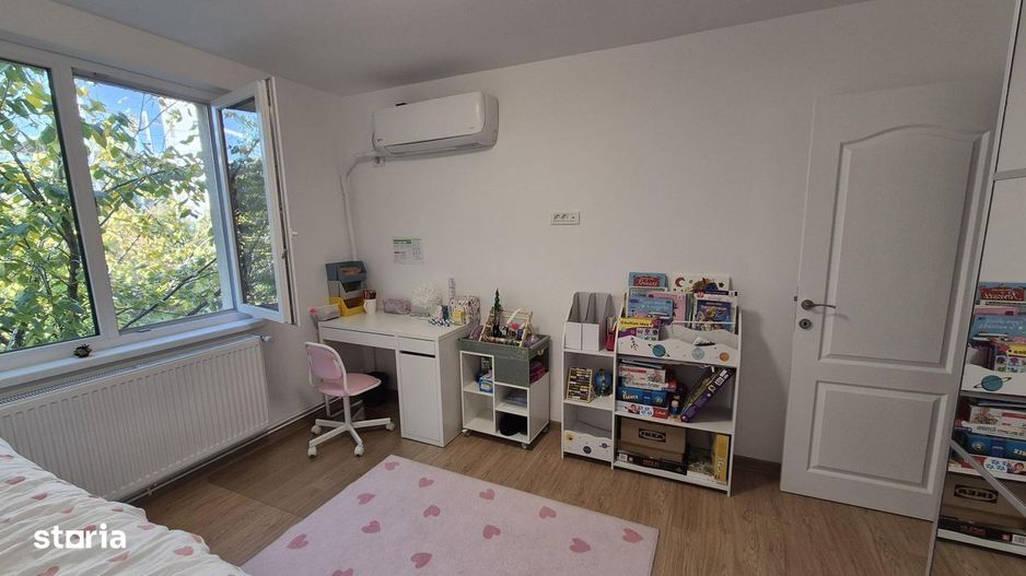 Apartament 3 camere, zona Mega Mall - Poză 2