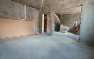 Locuință de 74 m² în Chetrosu, aproape de traseul R2 – potrivită de amenajare după propriul gust - Poză 5
