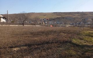 teren intravilan de vanzare - Poză 1