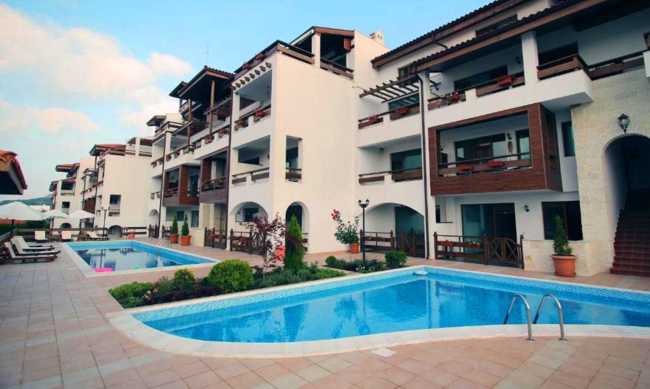 Apartamente cu 2 si 3 camere ideal investitie cu vedere superba langa Balcic - Poză 4