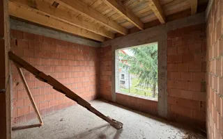 Casă de vânzare 260 mp utili + 1052 mp teren in centrul orasului Covasna - Poză 11