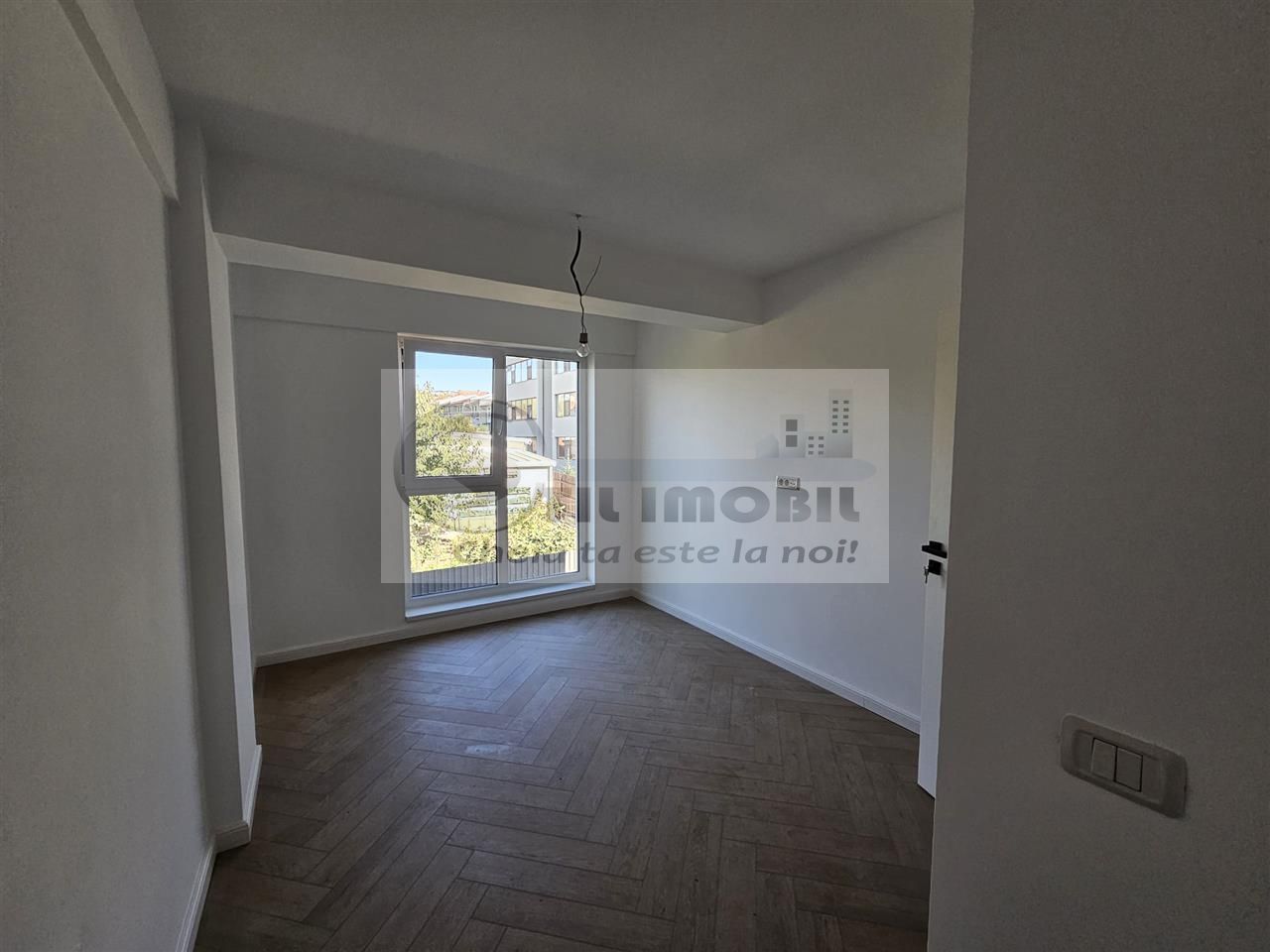 Apartament exclusivist dispus P+1E + curte 70mp - Poză 10