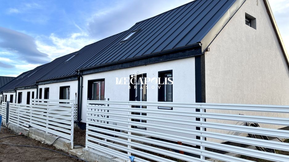 Casă / 2 camere / Codlea / Credit - Poză 2