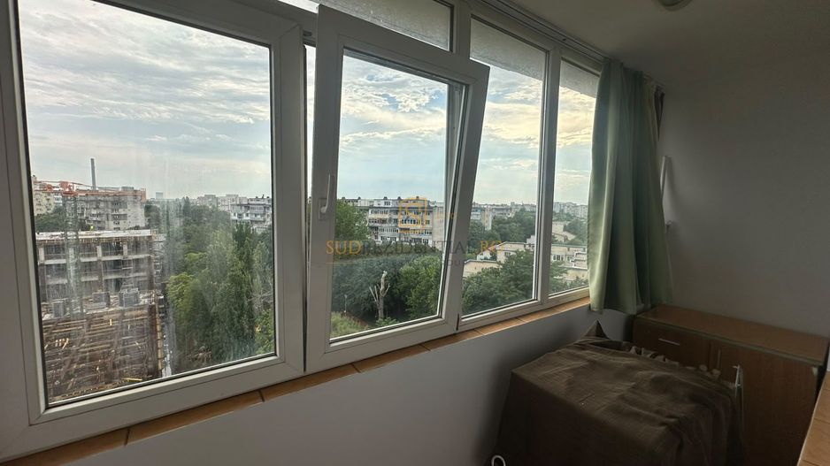 Apartament cu 3 camere de închiriat, aproape de metrou Piața Sudului - Poză 8