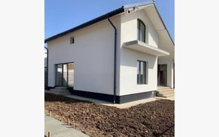 Casă de vânzare în Tunari | Strada Castanilor - Poză 1