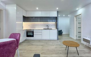 Apartament cu 3 camere de închiriat în zona Centrală - Poză 3
