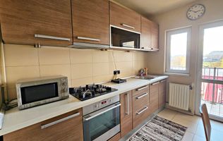 Central str Toamnei- CEC Brasov,3camere mobilat