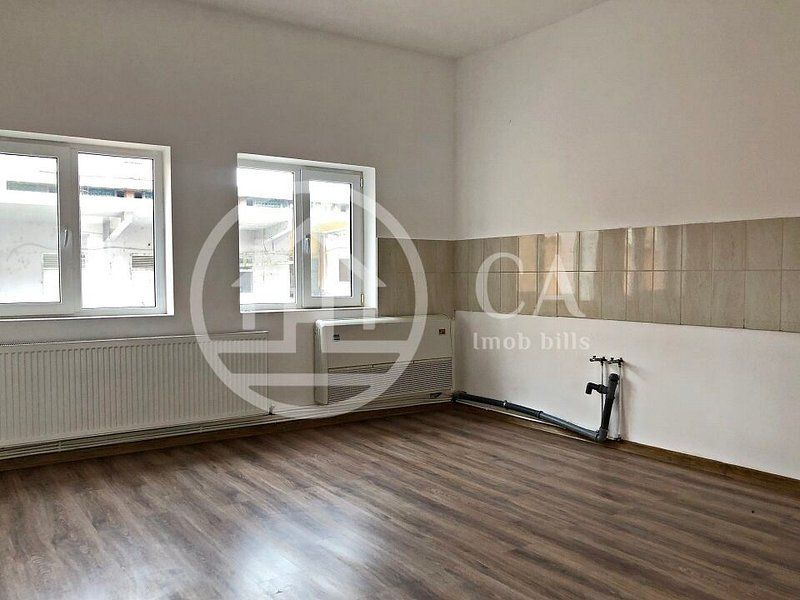 Spatiu comercial cu 7 camere de inchiriat in zona Iosia Nord, Oradea - Poză 6