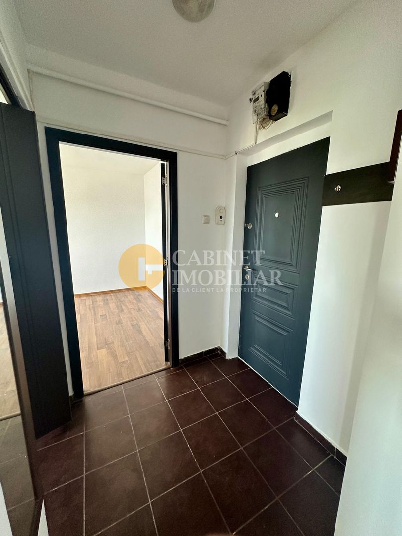 2 Camere Decomandat - Zona Alexandru Cel Bun - Rond 28 - Poză 3