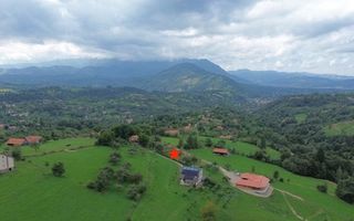 Teren intravilan 3.000 mp cu casă tradițională – Bran, sat Poarta - Poză 2