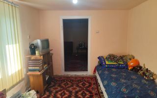 Casa, anexe si teren Floresti  Prahova 1075mp.! - Poză 5