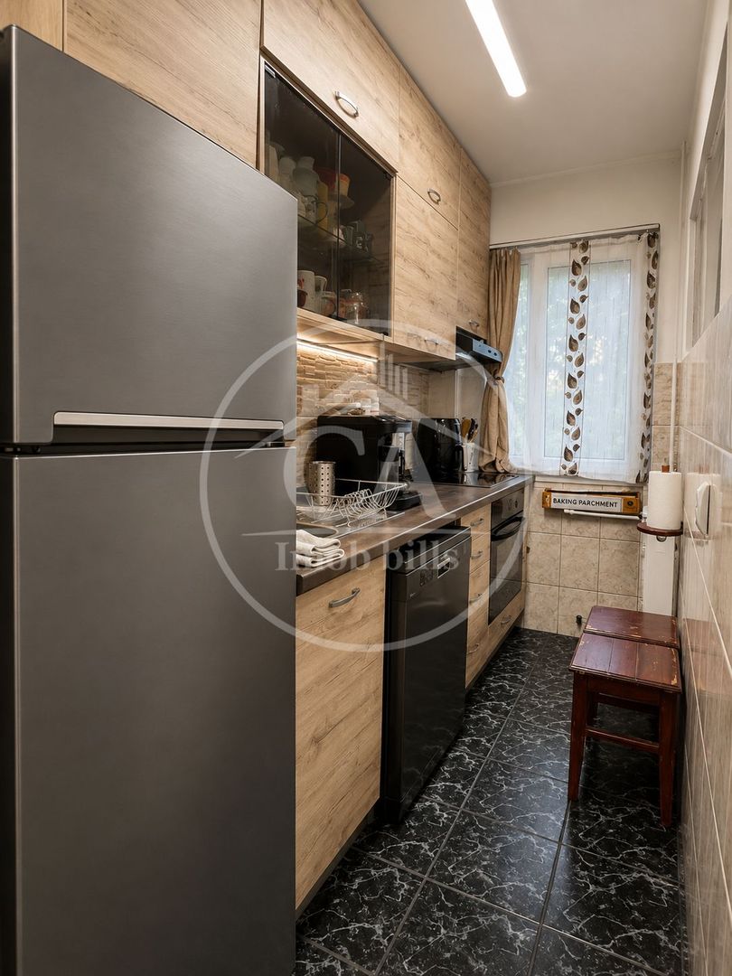 Apartament cu 3 camere de vânzare în zona Rogerius, Oradea - Poză 7