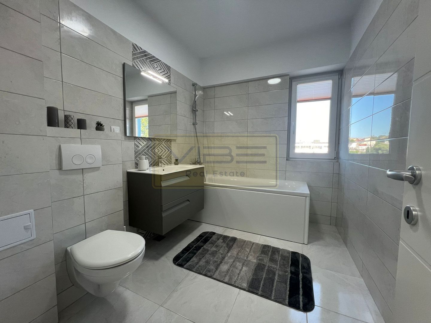 Apartament 2 camere premium + parcare Conest - Poză 19