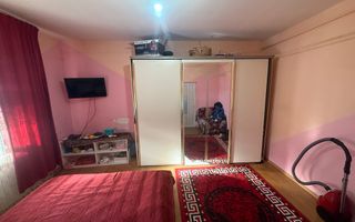 Apartament 2 cam in Vila etaj 1 + pod + curte 34 mp Campina - Poză 2