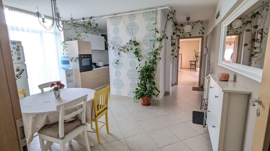 Apartament spatios 100 mp cu lift si 50 mp de terase - Poză 9