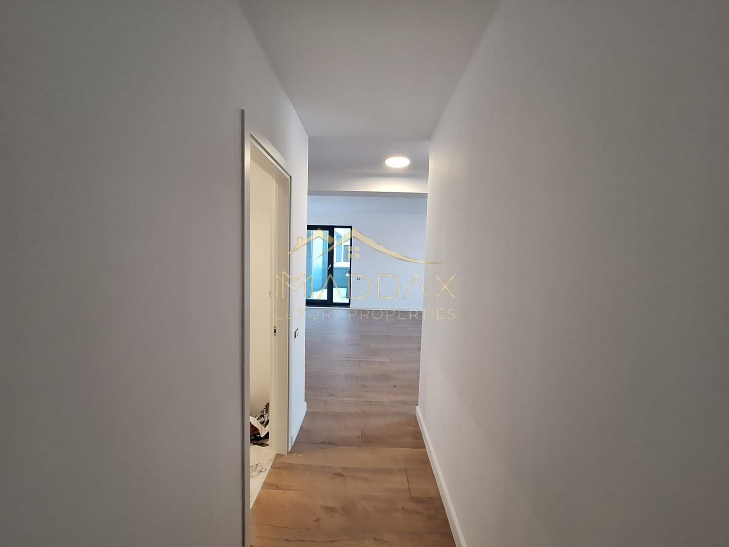 Apartament cu 4 camere + terasa*** 178 mp***Promenada Mall - Poză 8