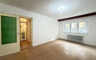 Apartament de vanzare cu 3 camere- Zorilor - Poză 1