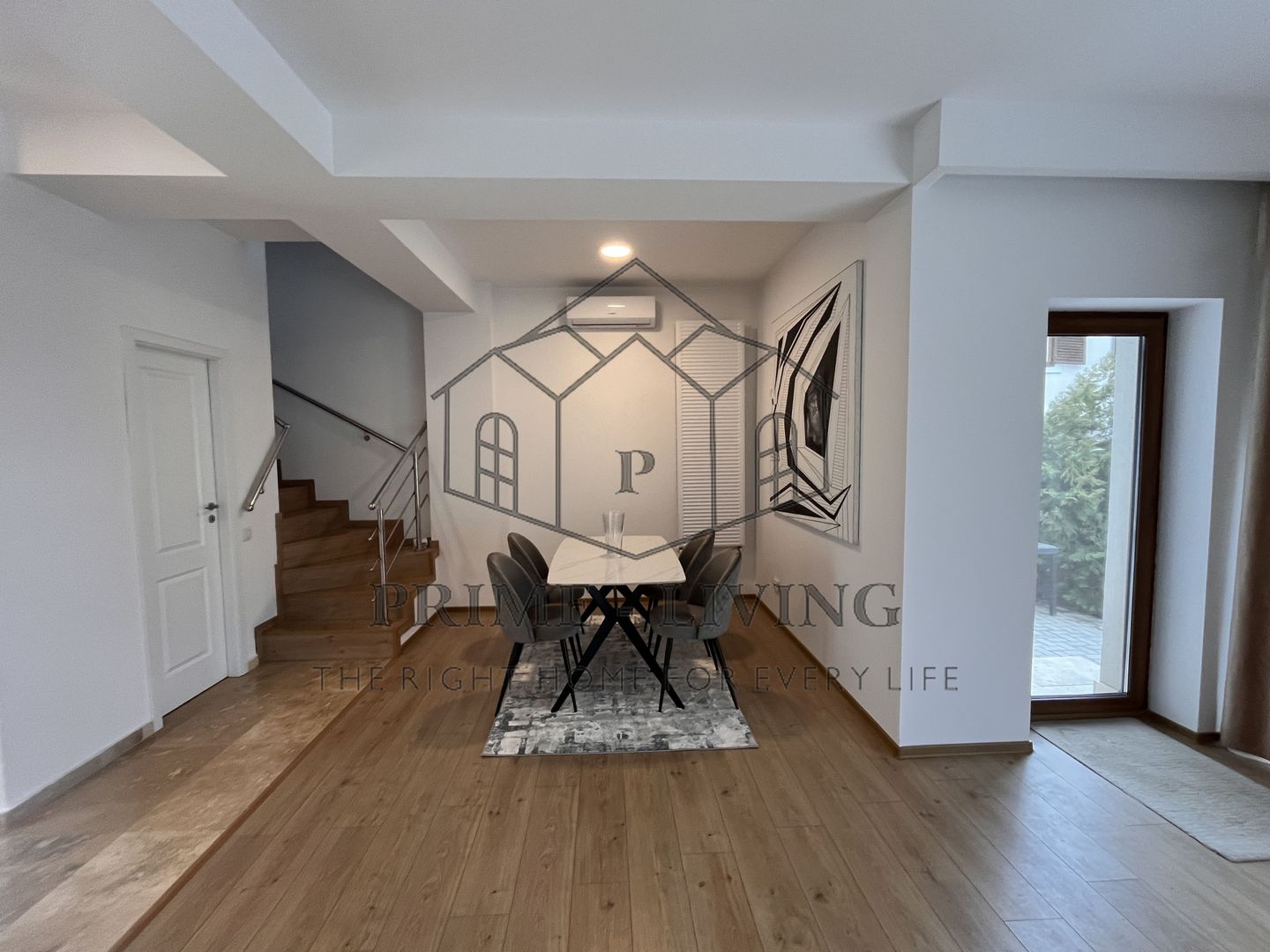 VILA INDIVIDUALA CU 4 CAMERE IN COMPLEX, LA INCHIRIERE IN ZONA PIPERA - Poză 5