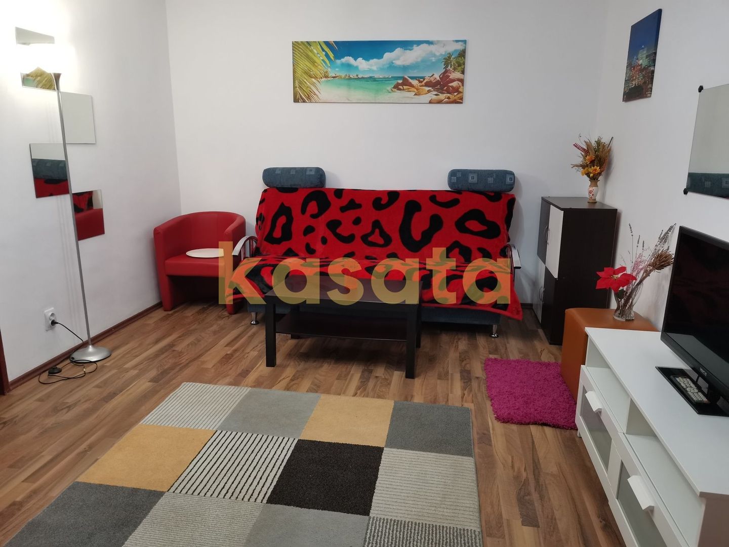 2 camere modern mobilat – aproape de Piața Romană - Poză 1