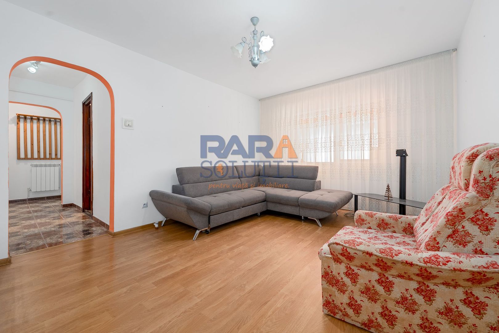 Apartament la etajul 1, semimobilat - Poză 9