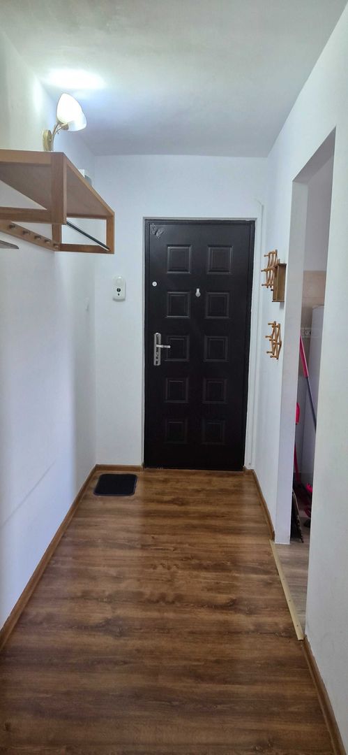 CENTRUL ORASULUI, 2 CAMERE, APARTAMENT SEMIDECOMANDAT - Poză 1
