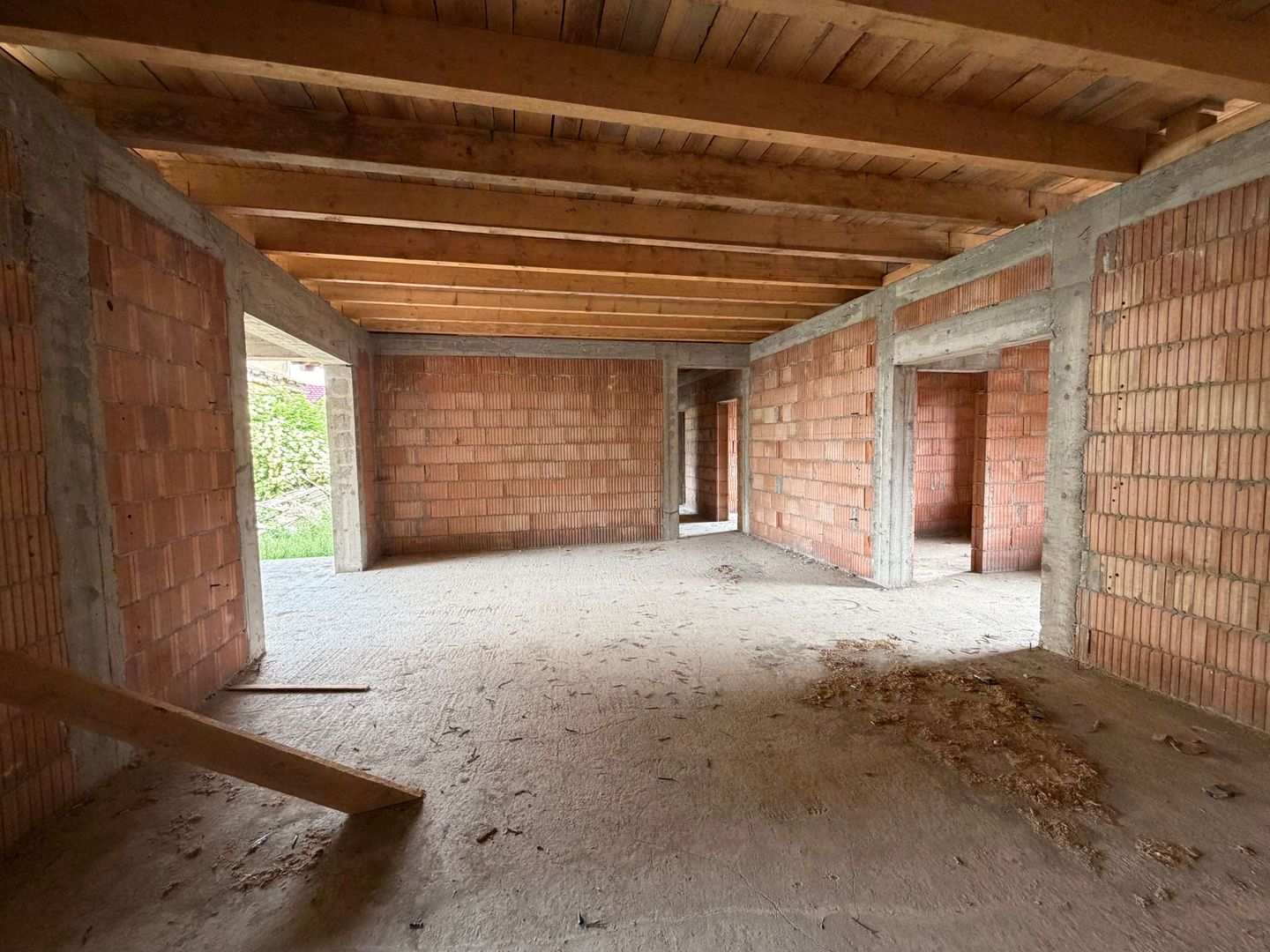Casă de vânzare 260 mp utili + 1052 mp teren in centrul orasului Covasna - Poză 22