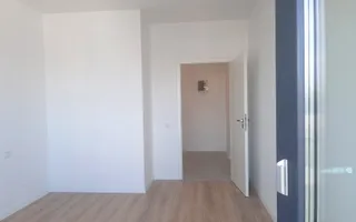 Un Apartament Pentru O Viață Bună  Coresi  2025 - Poză 14