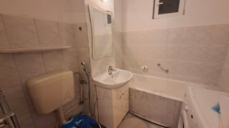 Apartament 3 camere 70 mp Parcul Sub Arini - Poză 8
