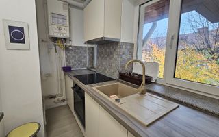 Piata Tractorul garsoniera in bloc vila, complet renovata - Poză 1