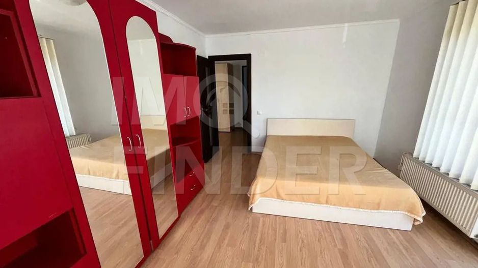 Vanzare apartament 3 camere in vila cu 6 apartamente in Buna Ziua - Poză 3
