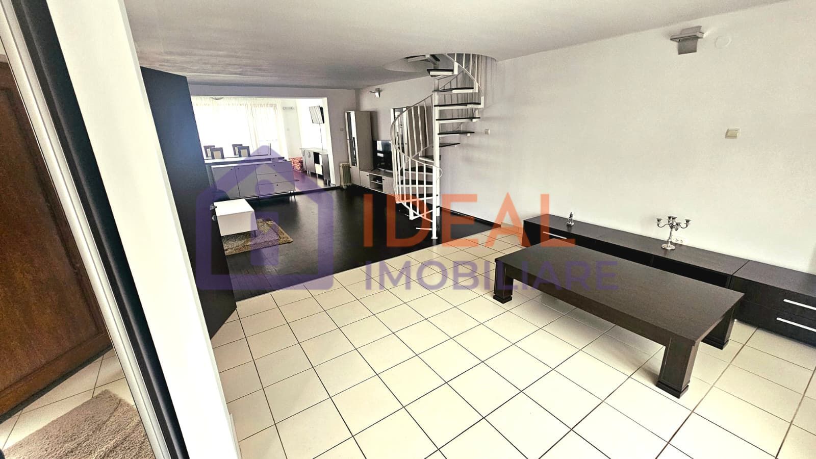 Casa Individuala cu 4 camere si garaj, zona Strand - Poză 3