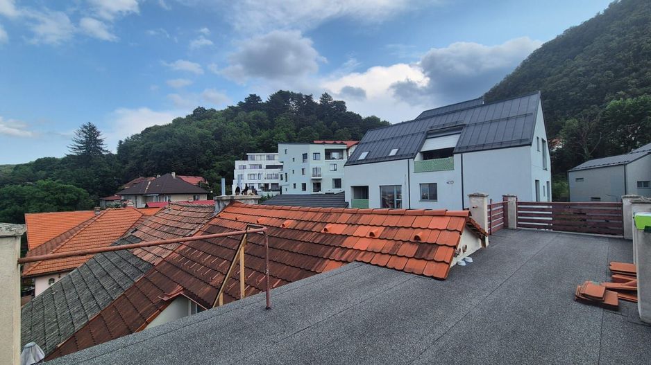 Apartament in casă, într-o zonă exclusivistă, priveliște deosebită. - Poză 5