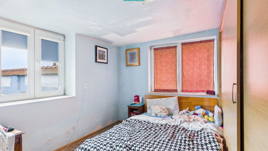 Casă frumoasă la Iratoș la preț bun - Poză 17