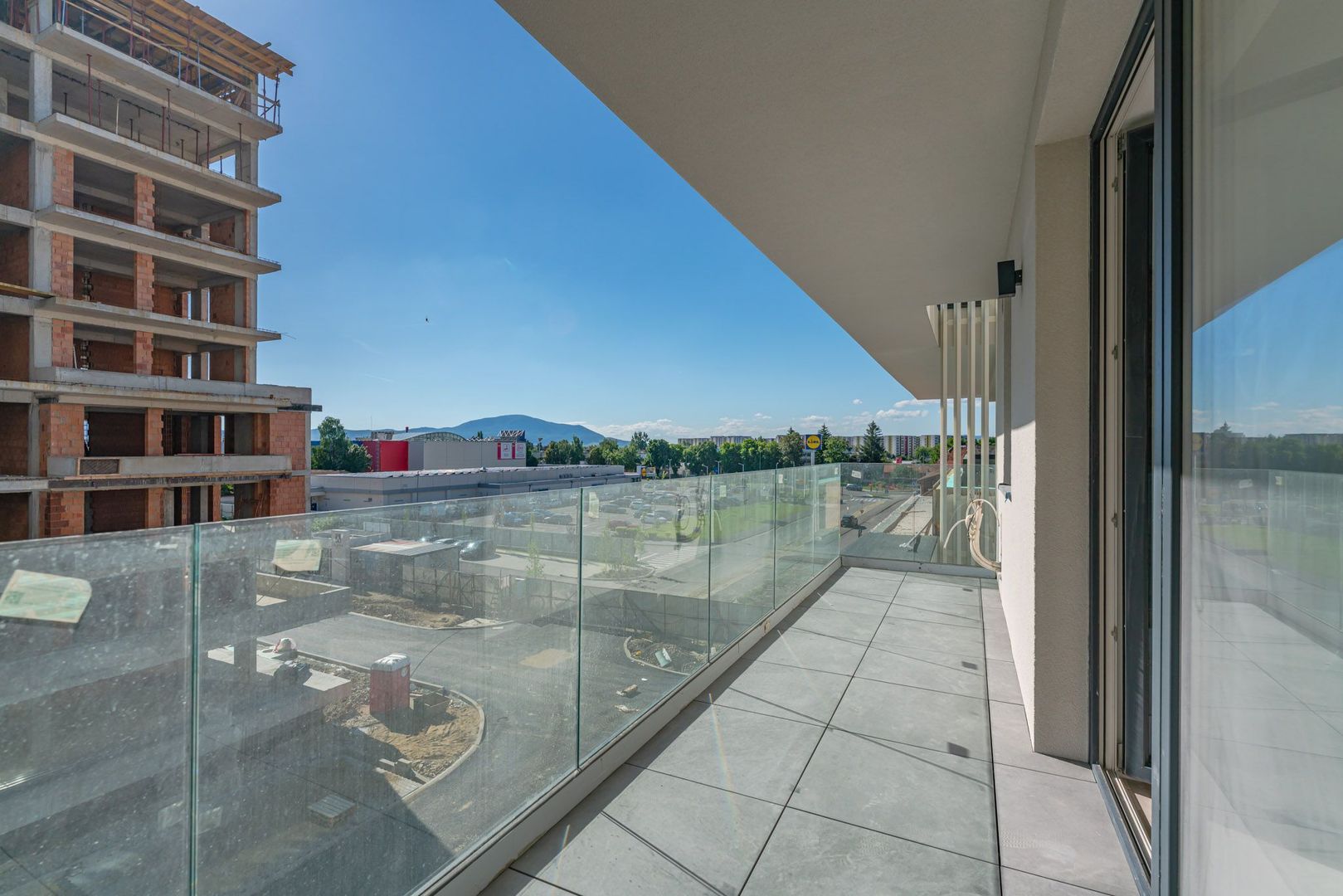 Apartament Decomandat | 53 mp utili + 10 mp balcon | Sala Polivalentă - Poză 12