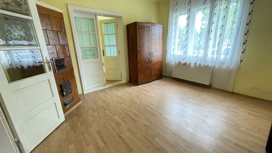 CASA CU TEREN MARE IN ZONA MEHALA - Poză 4