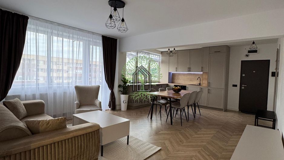 Apartament cu 3 camere, Bd. 1 Decembrie 1918 - Poză 2