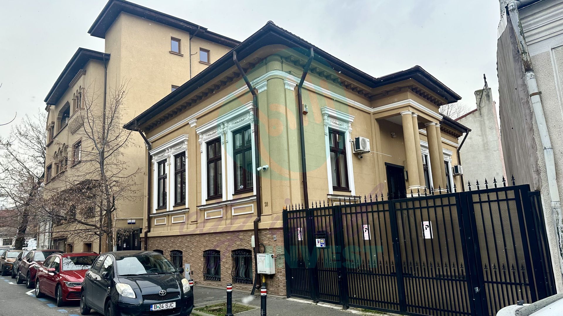 Casa eleganta si curte proprie de 71 mp in zona Plantelor - Poză 2