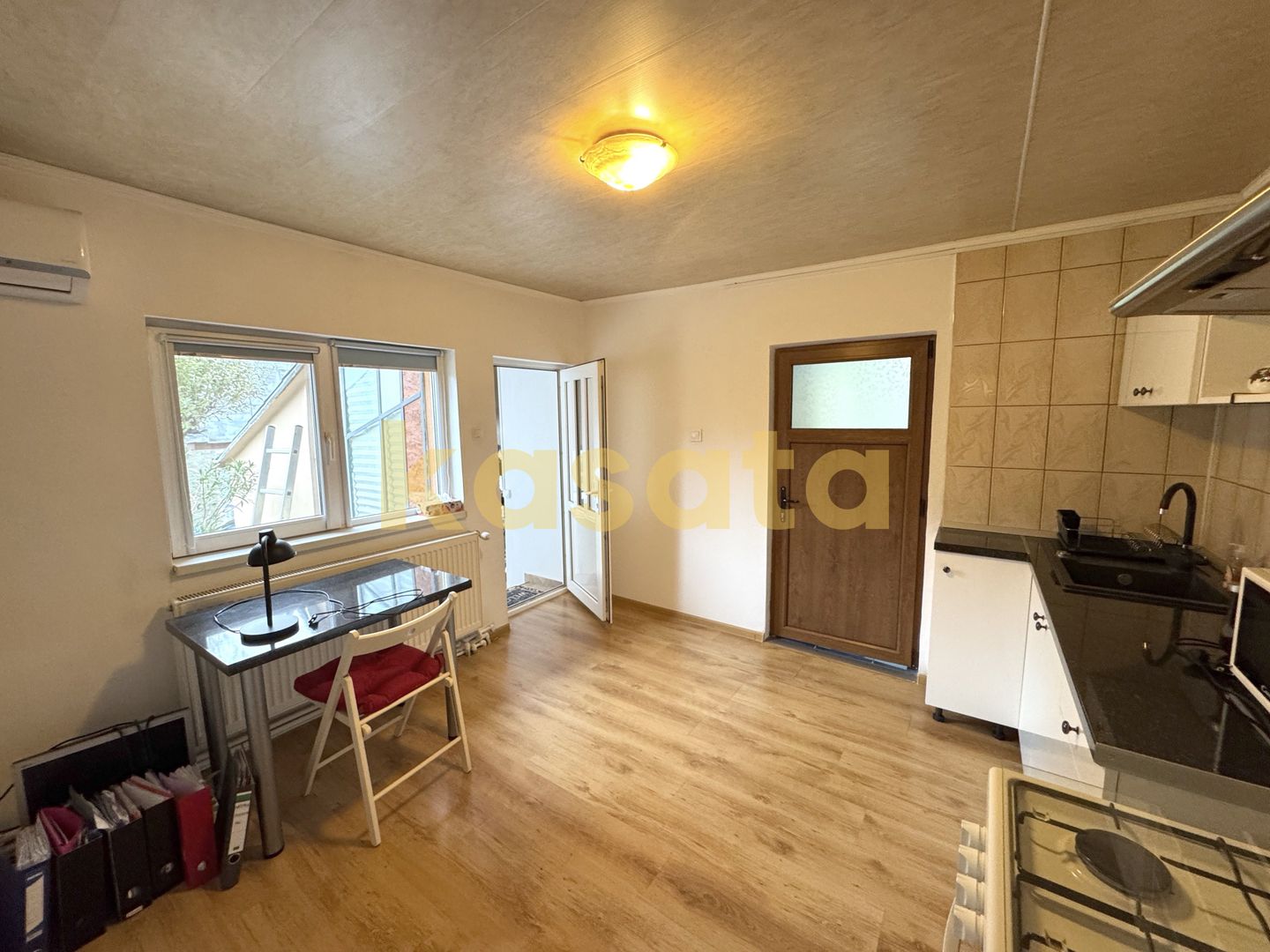 Casa 2 camere cu pivniță și pod în cartierul Bucureștii Noi - Chitila - Poză 4