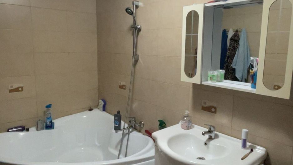 Casa de vanzare in Spatac - Poză 8