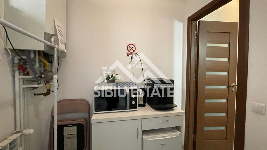 Afacere la cheie 2 unitati de cazare in regim hotelier ULTRACENTRAL - Poză 13