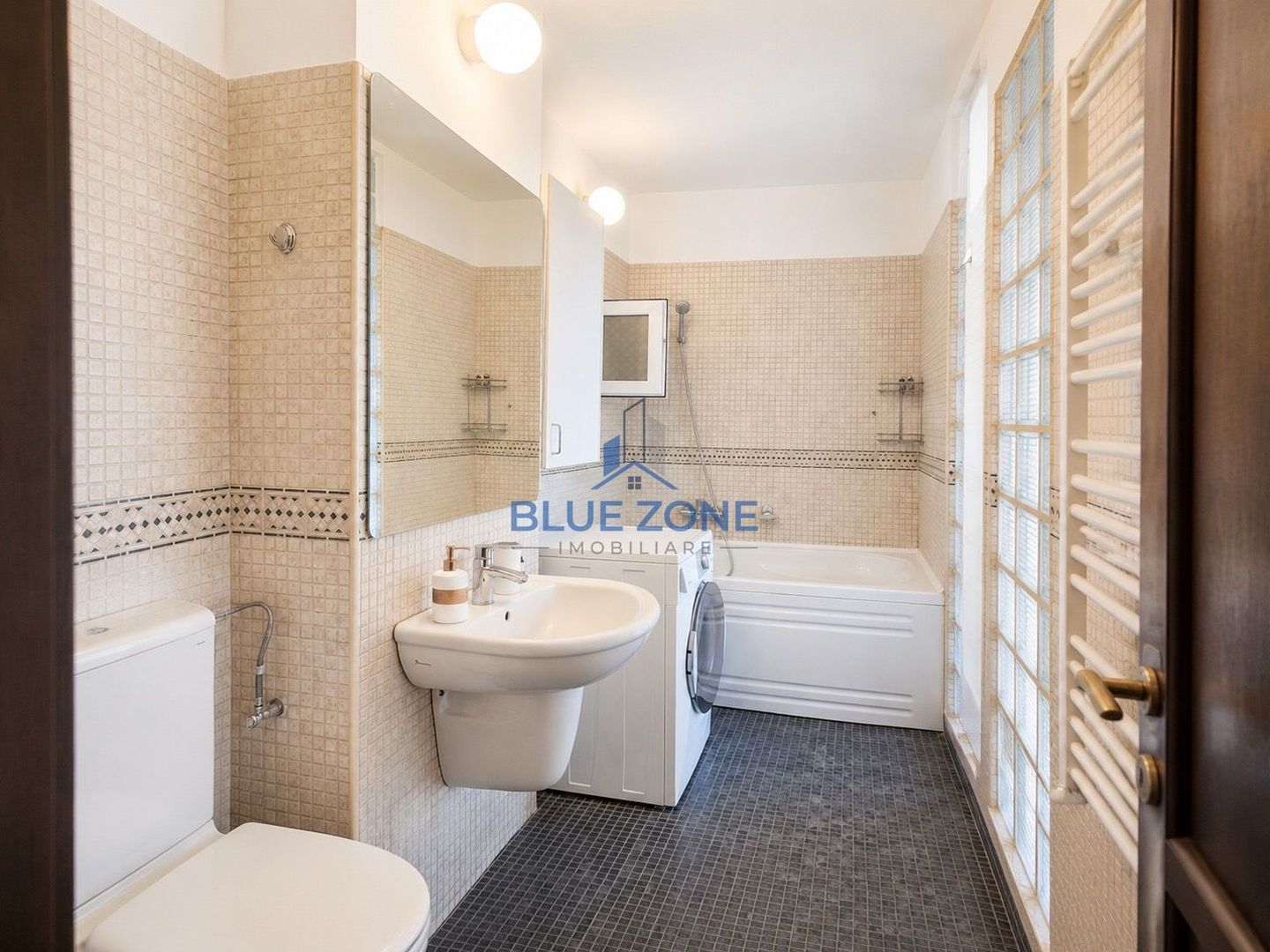 Apartament 2 camere | Bd. Unirii | 65,7 mp | 3 balcoane | 669 € - Poză 8