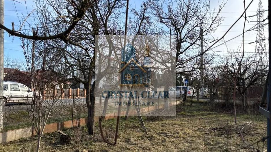 Casă 2 camere + teren de 852 mp - cartierul Unirii, str. Voinicenilor - Poză 5