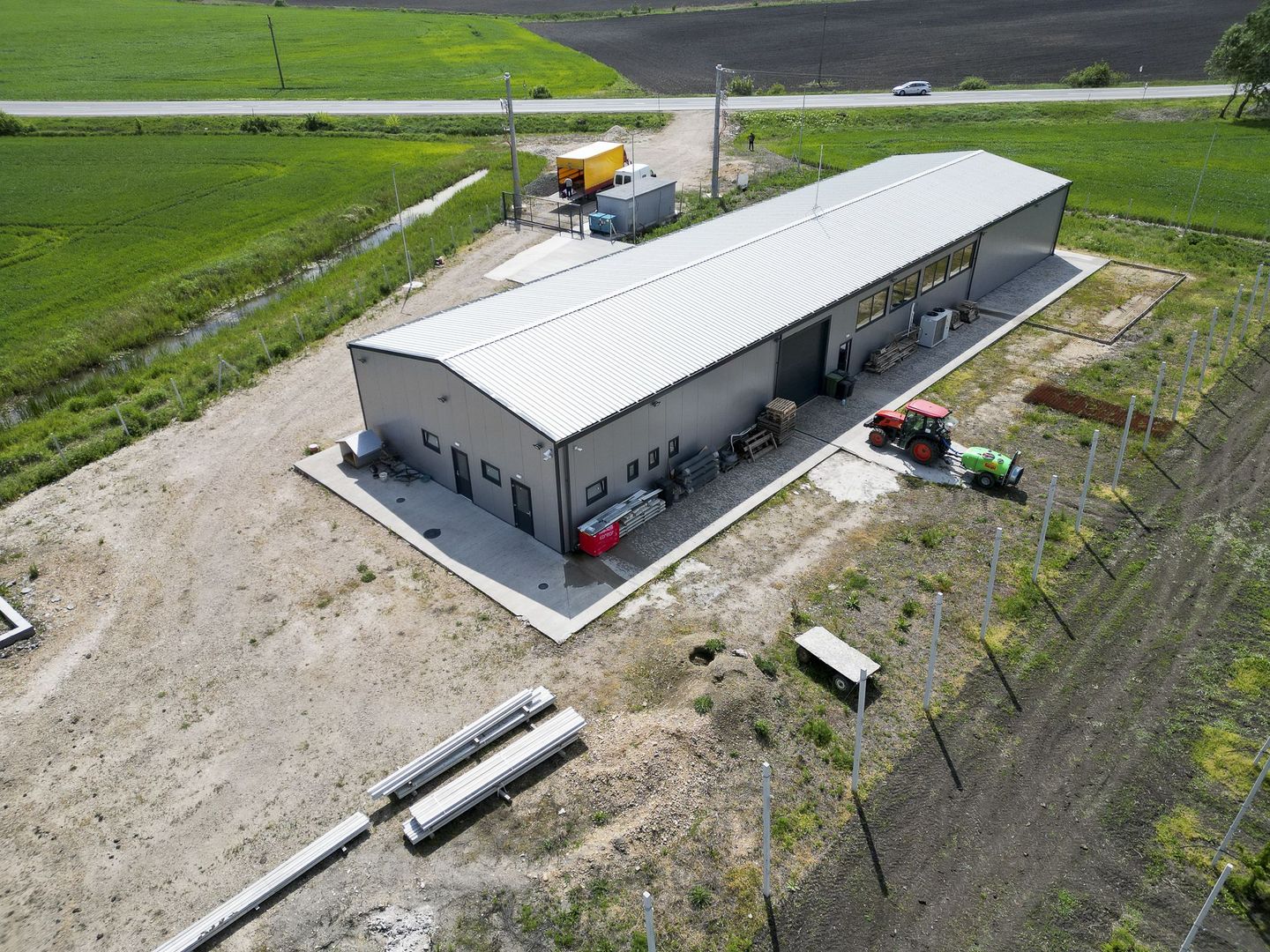 Oportunitate investiție: Livadă de Cireși și Hală - Poză 18