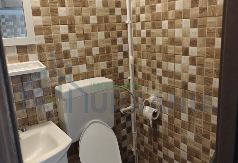 Camera de camin, 12 mp, zona Bularga, Iasi - WC si dus in camera - Poză 3