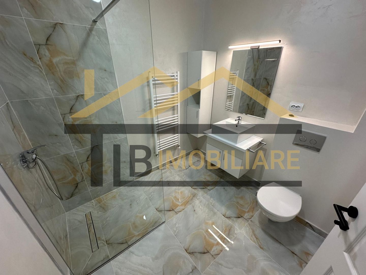 Apartament de 2 camere, 70mp, parcare, Zona Centrala - Poză 11