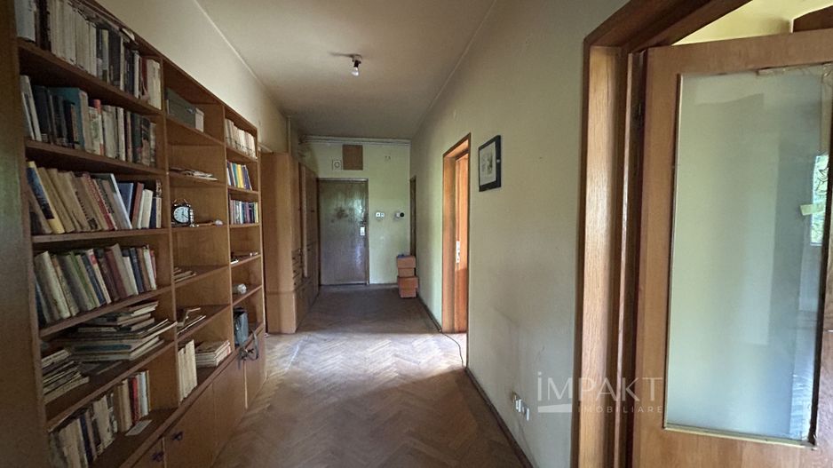 Apartament deosebit in centrul orasului, garaj si suprafata generoasa! - Poză 15
