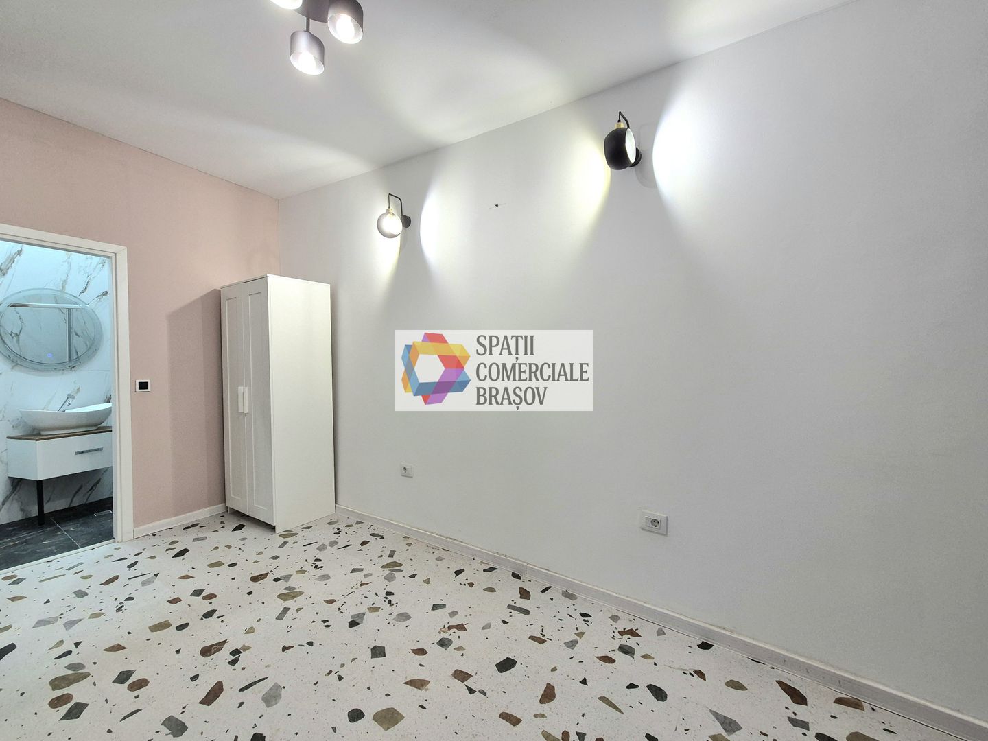 Spatiu de birouri la casă - 225 mp - Poză 22