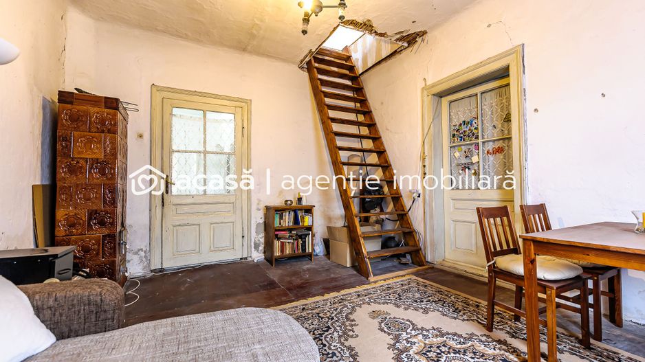 Apartament cu 2 camere, la curte comună, în Grădște. - Poză 8