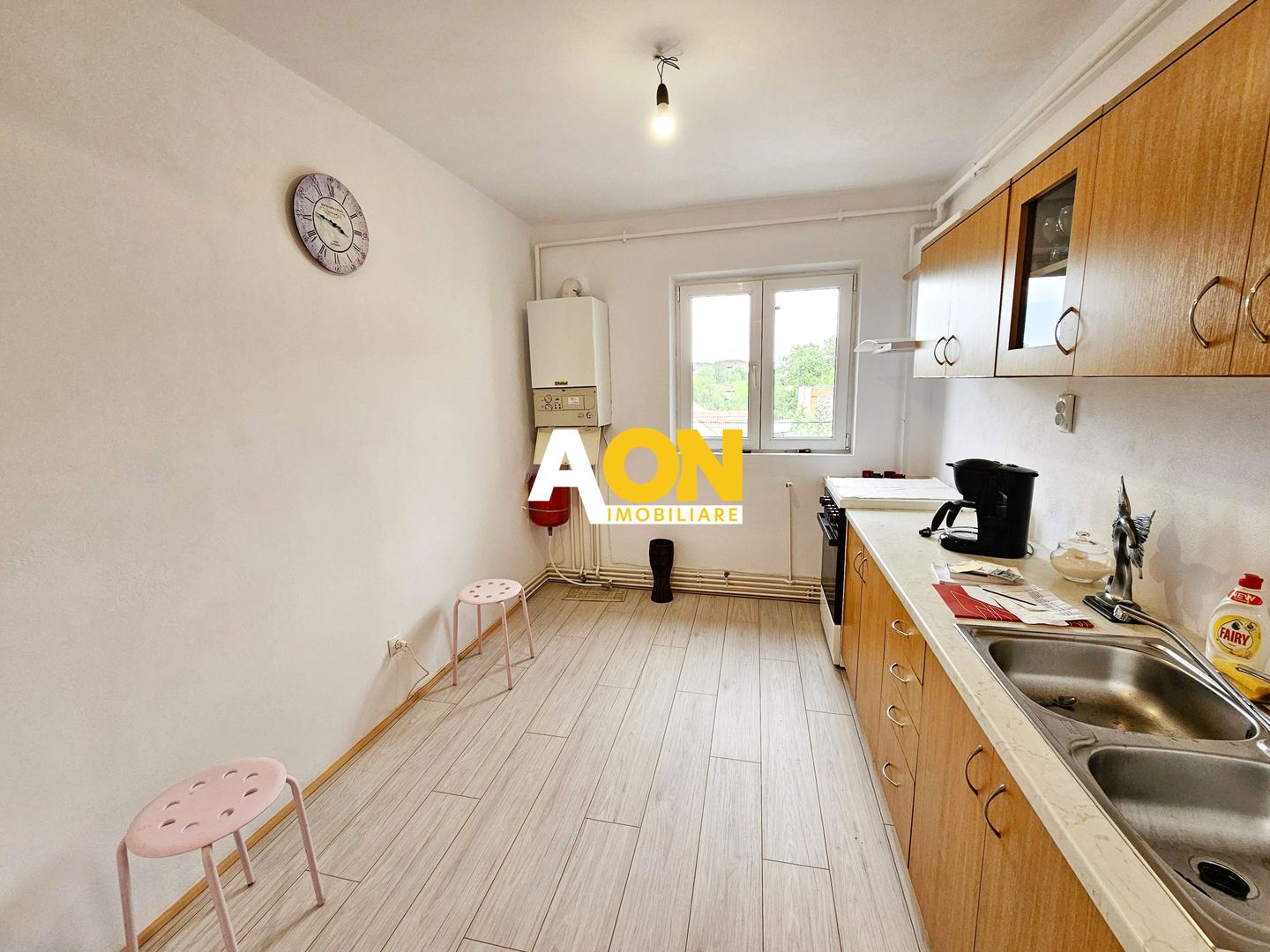 Apartament 2 camere, decomandat, renovat, etaj 2, zona Prestige - Poză 4