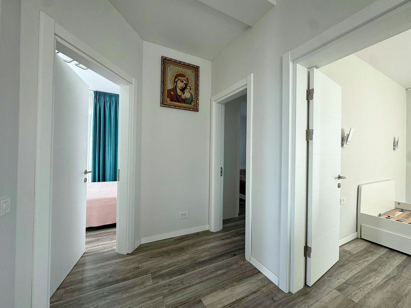 Vilă P+1 mobilată, 3 dormitoare, teren 460 mp, Tamasi - Corbeanca - Poză 11